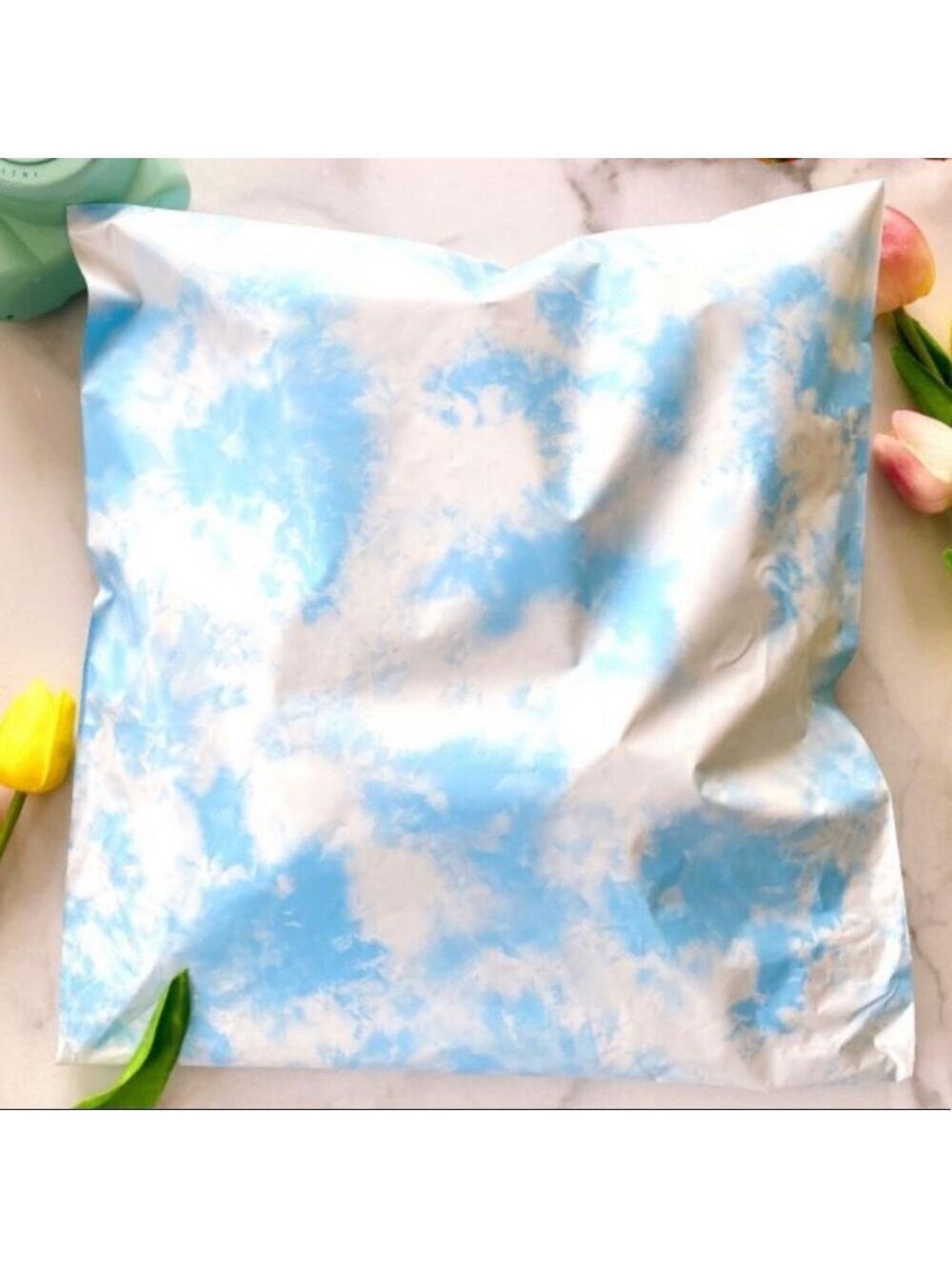 25 14X17 Poly Mailers Cloud Tye Dye ,Shipping Envelopes PRICE IS FIRM - Picture 11 of 12